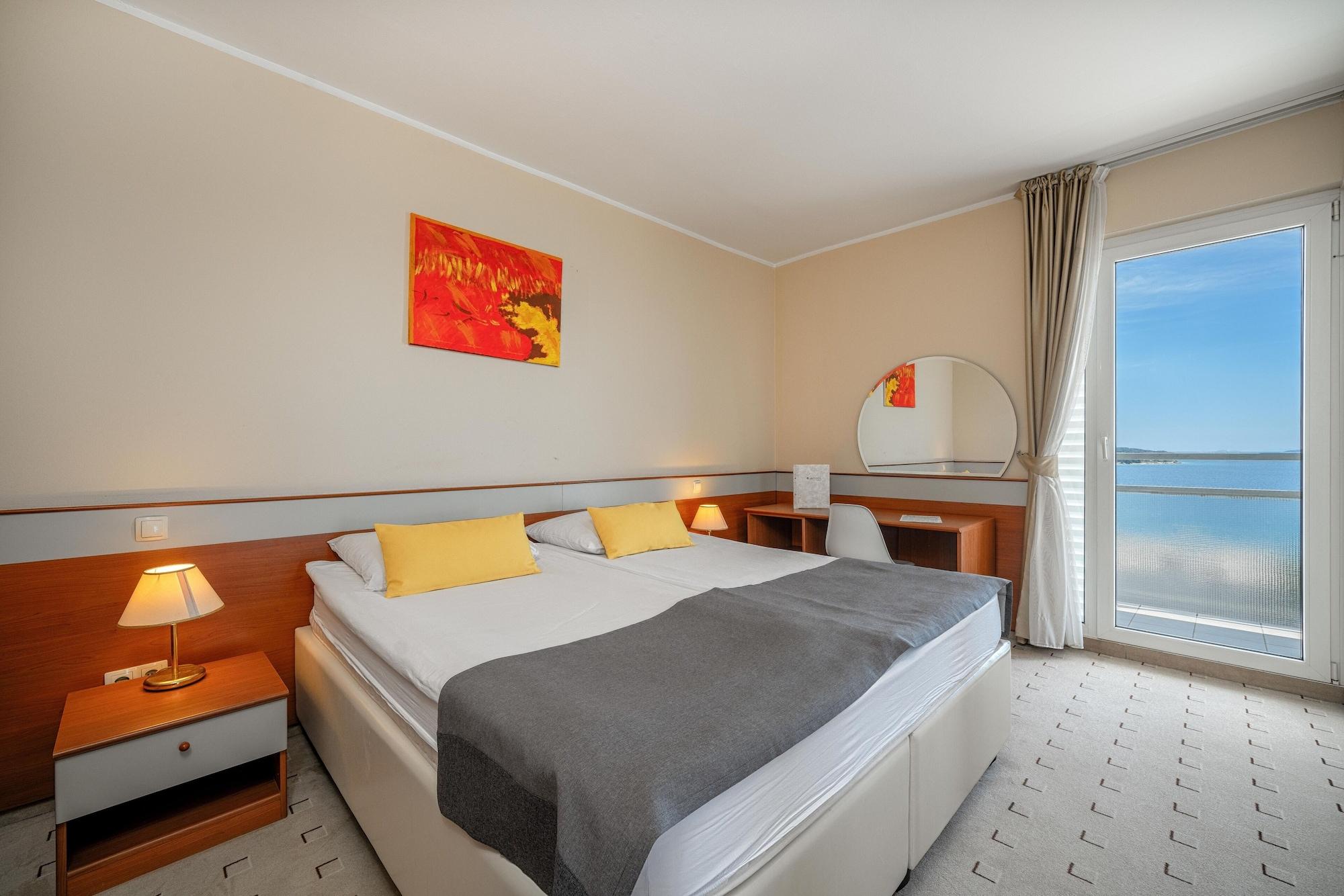 Hotel Punta Vodice Ngoại thất bức ảnh