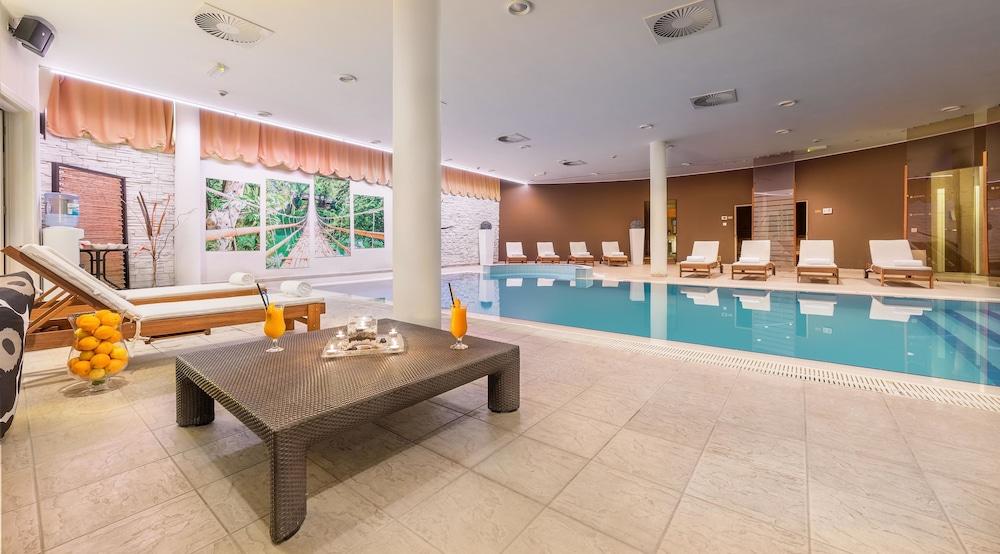 Hotel Punta Vodice Ngoại thất bức ảnh
