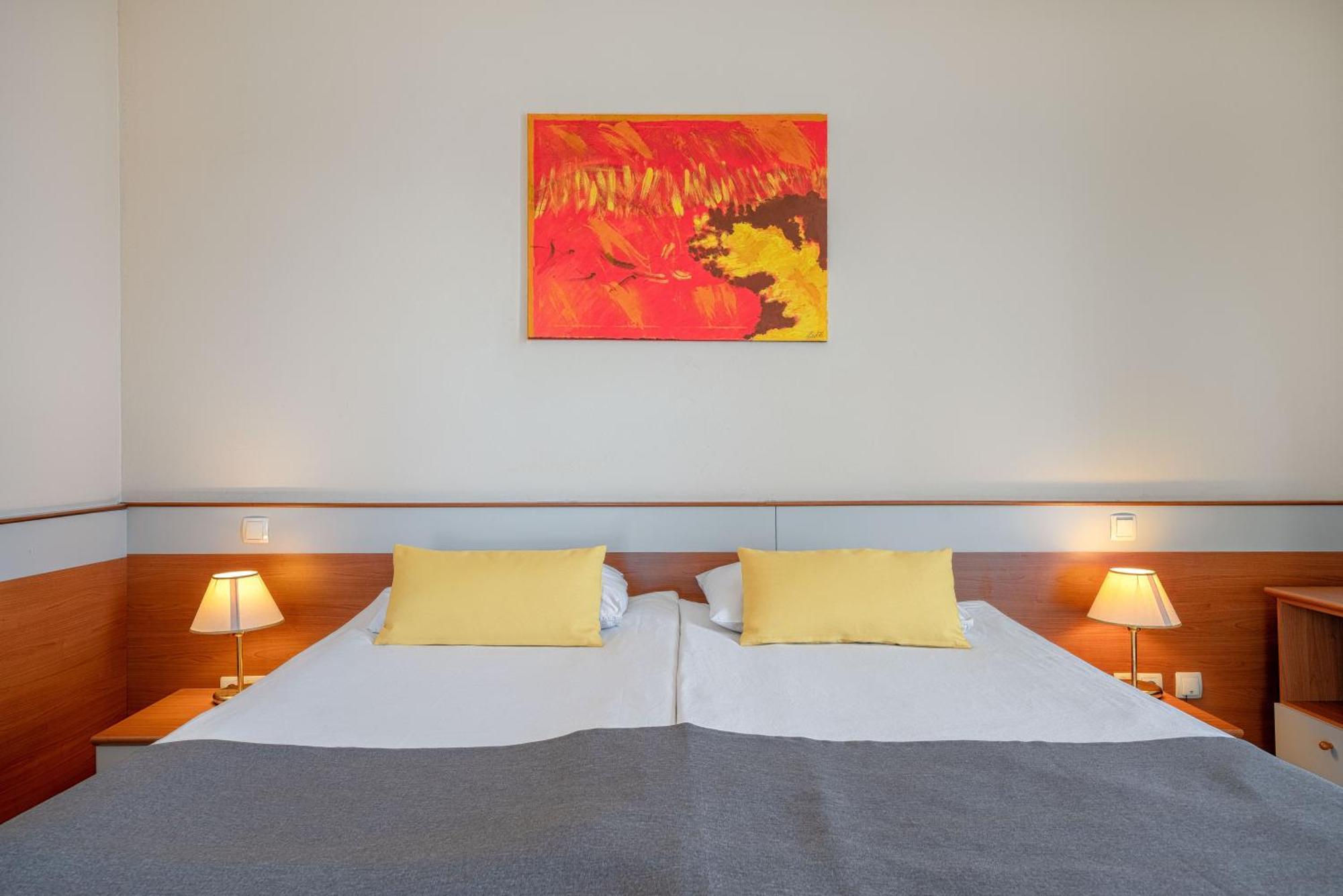Hotel Punta Vodice Ngoại thất bức ảnh