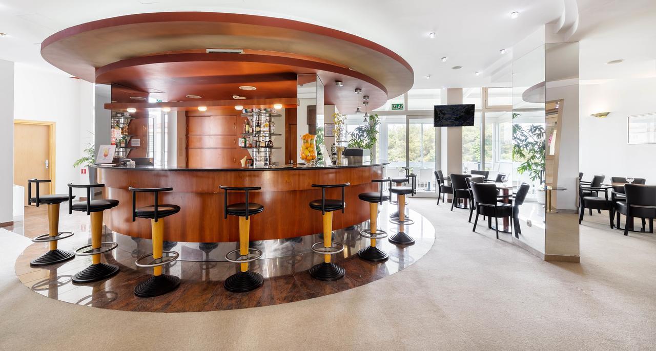 Hotel Punta Vodice Ngoại thất bức ảnh